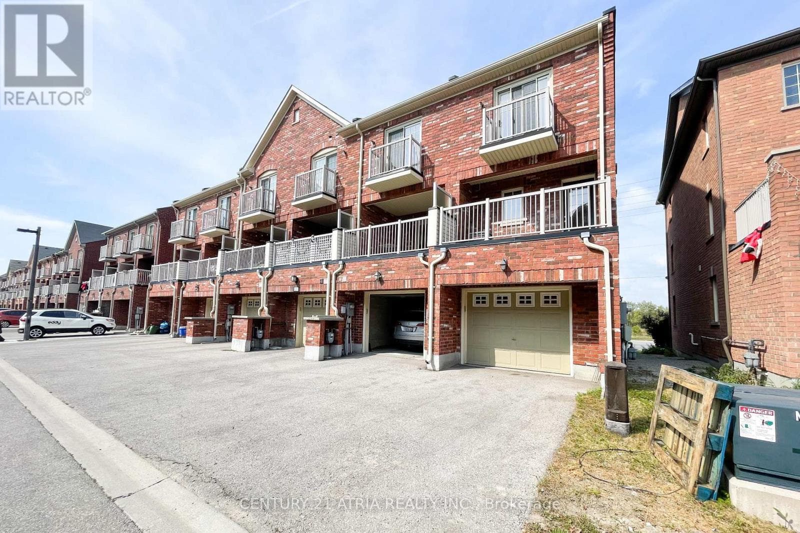5295 Major Mackenzie Drive