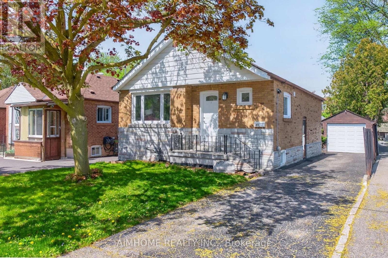 140 Meighen Avenue