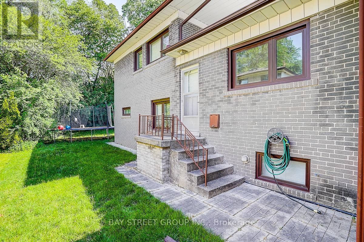 Single Family at 336 Betty Ann Drive, Toronto (Willowdale West), Ontario - Photo 5 - RE/MAX Garden City Realty
