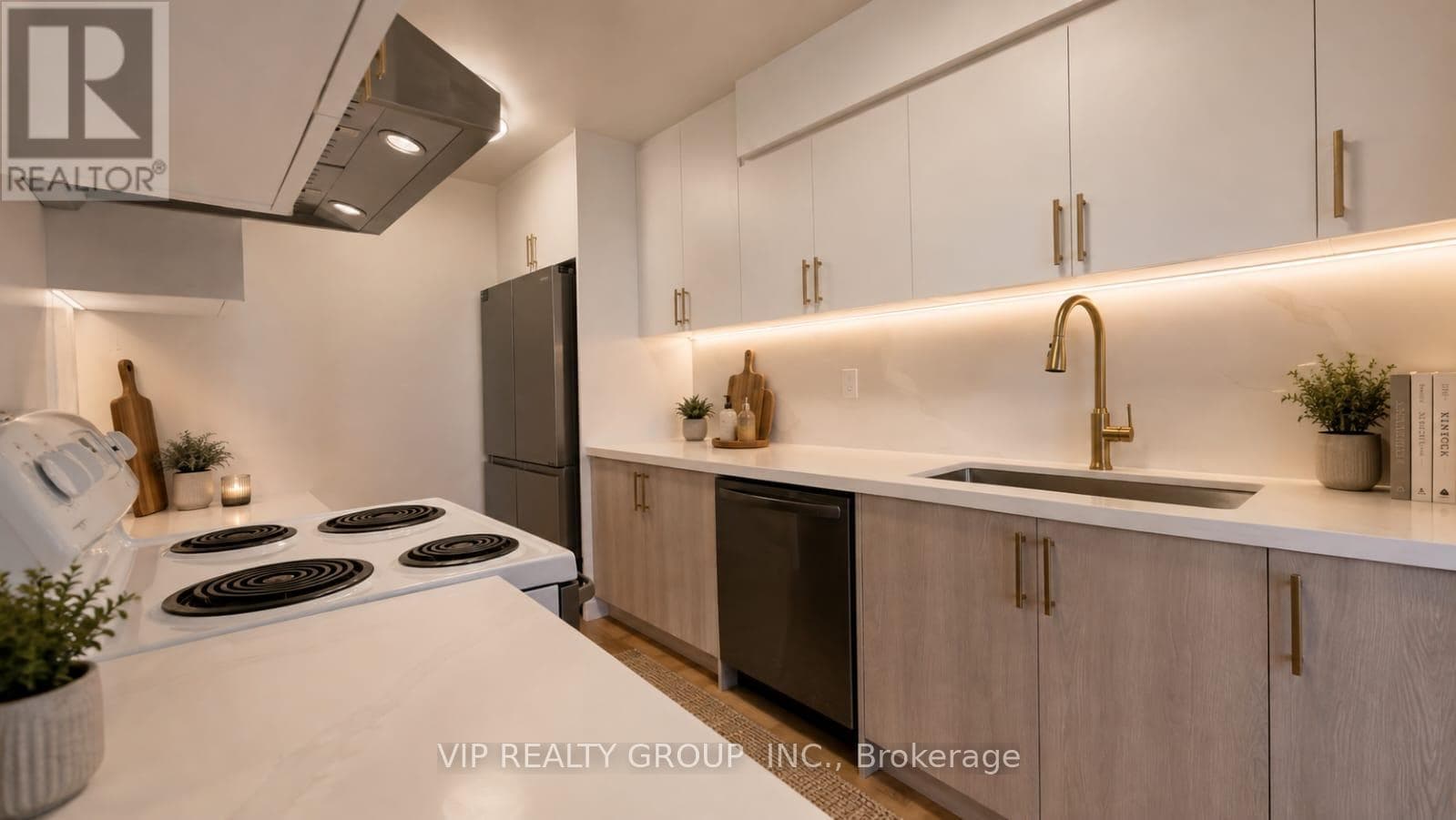 Single Family at 1611- 350 Seneca Hill Drive, Toronto (Don Valley Village), Ontario - Photo 5 - RE/MAX Garden City Realty