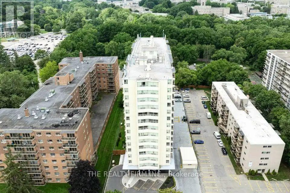 1202- 1209 Richmond Street