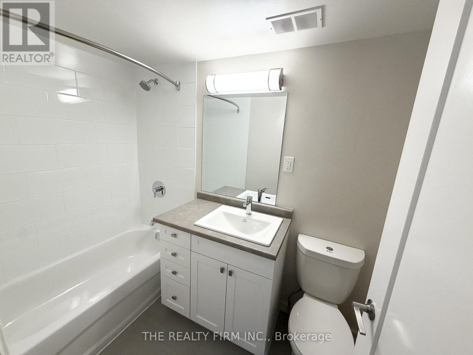 Single Family at 1202- 1209 Richmond Street, London East (East B), Ontario - Photo 5 - RE/MAX Garden City Realty