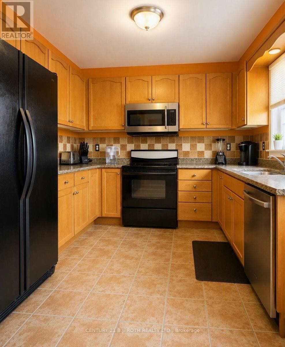 Single Family at 59 Nicklaus Drive, Barrie (East Bayfield), Ontario - Photo 8 - RE/MAX Garden City Realty