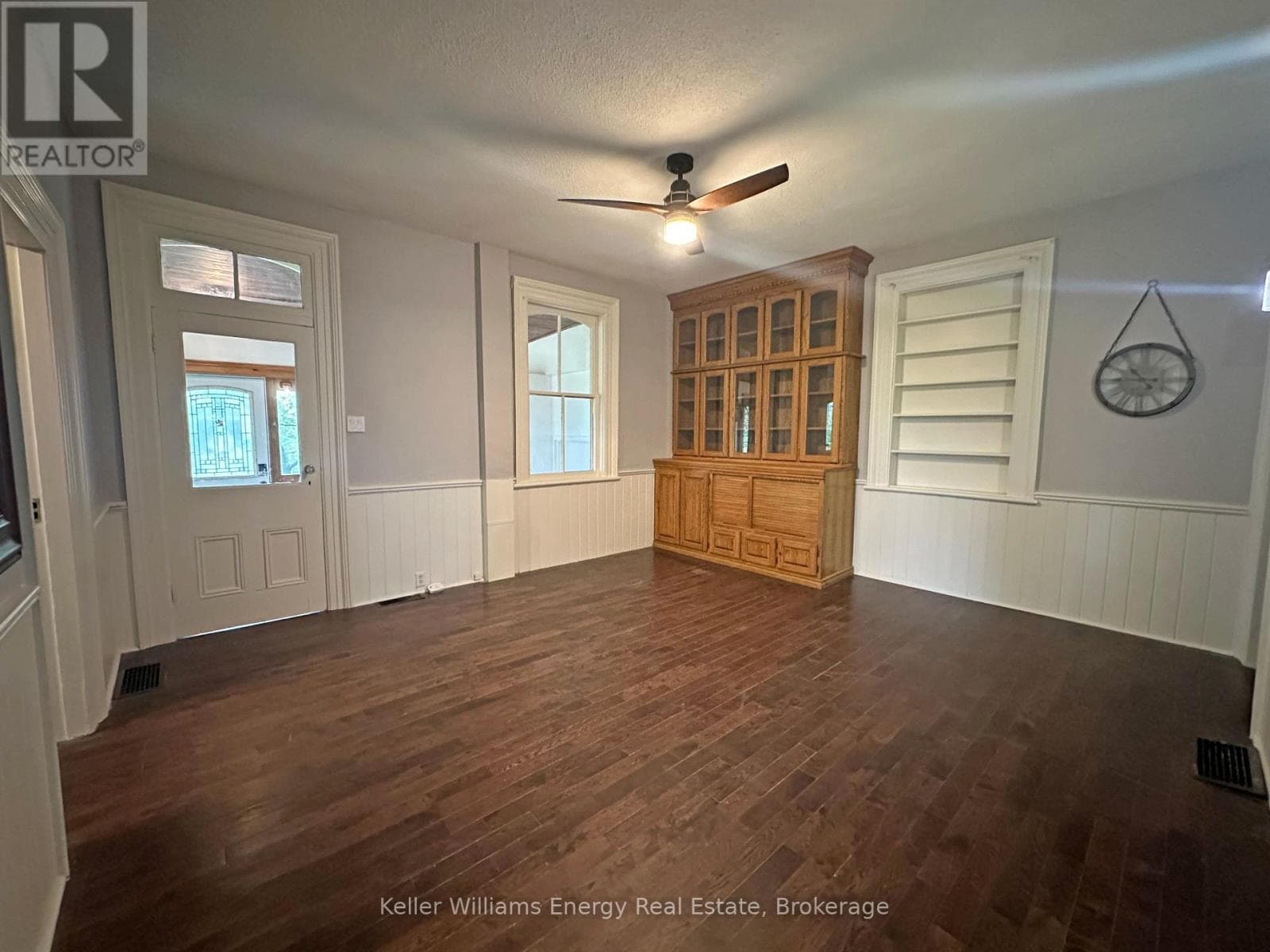 Office at 555 Thornton Road, Oshawa (Vanier), Ontario - Photo 3 - RE/MAX Garden City Realty