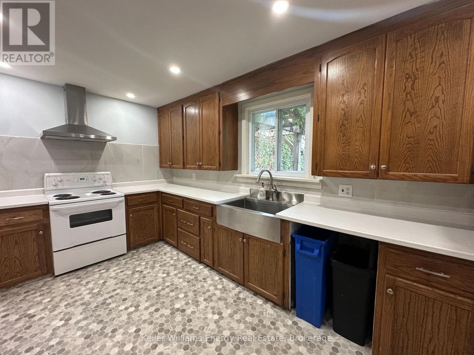 Office at 555 Thornton Road, Oshawa (Vanier), Ontario - Photo 8 - RE/MAX Garden City Realty