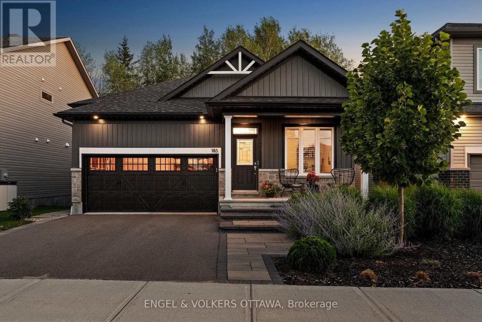 185 BLACKHORSE Drive