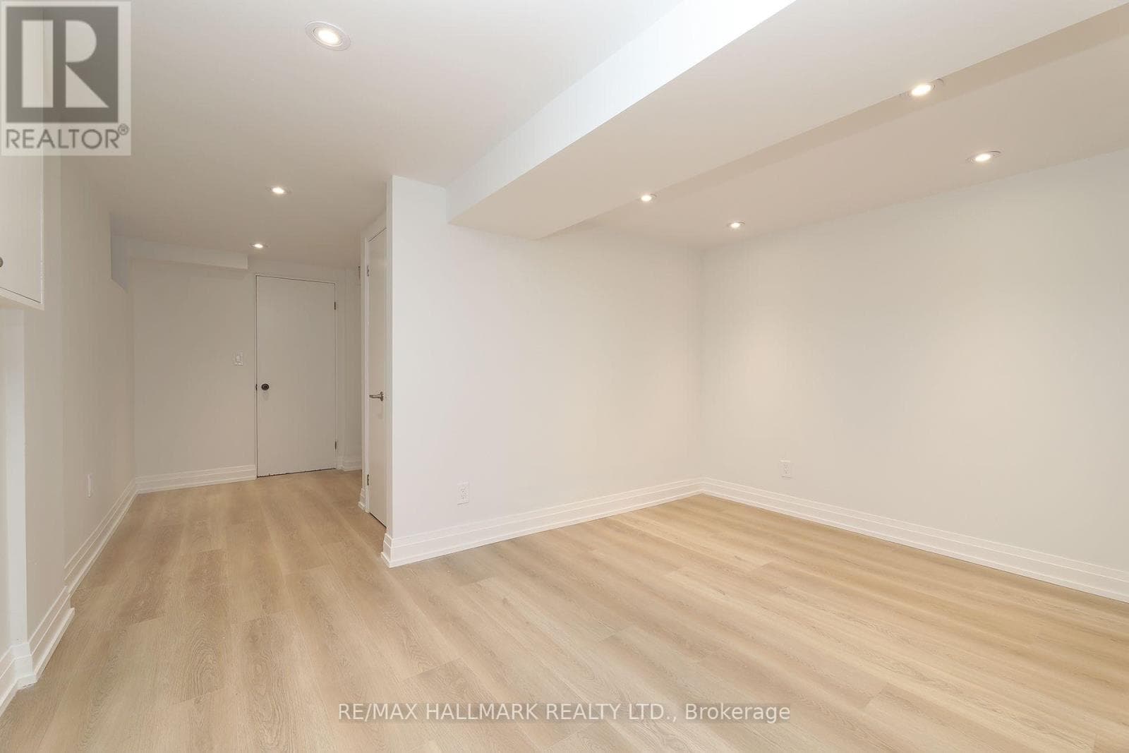 Single Family at 38 Halton Street, Toronto (Trinity-Bellwoods), Ontario - Photo 10 - RE/MAX Garden City Realty