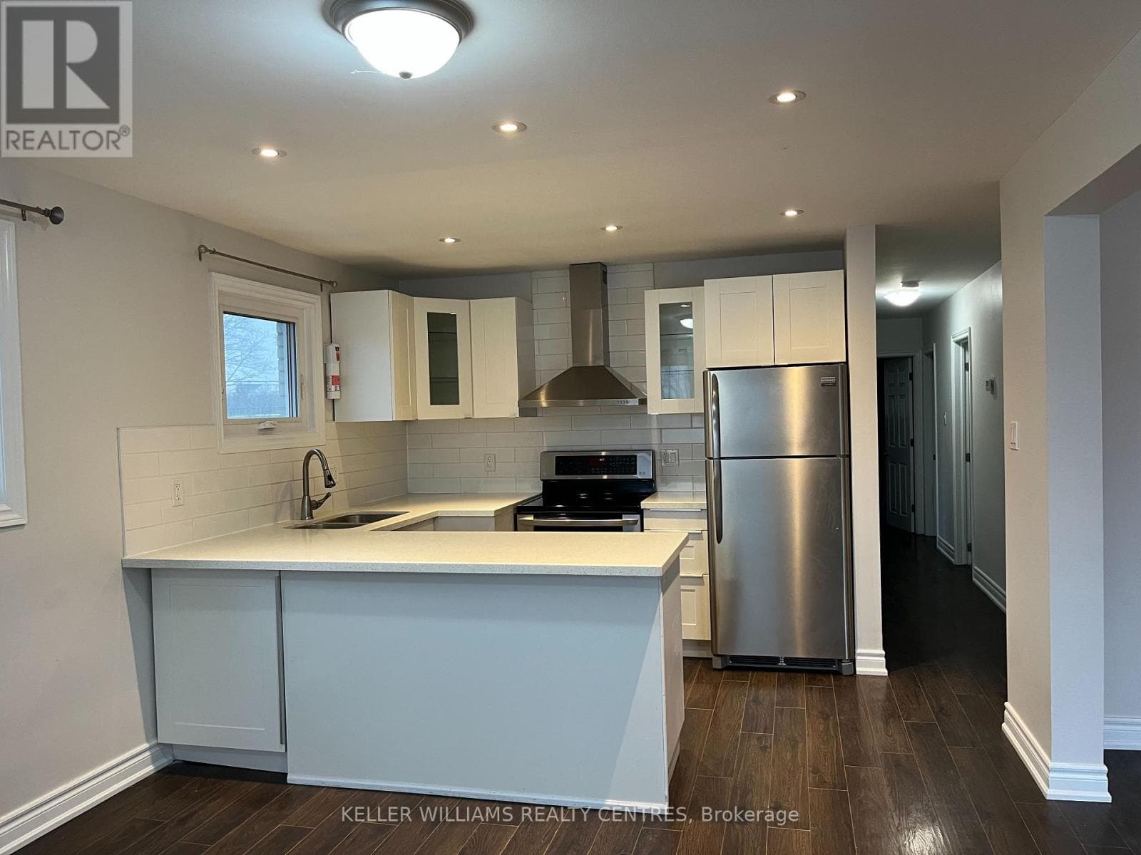 Multi-family at Upper- 211 Silverbirch Drive, Newmarket (Bristol-London), Ontario - Photo 5 - RE/MAX Garden City Realty