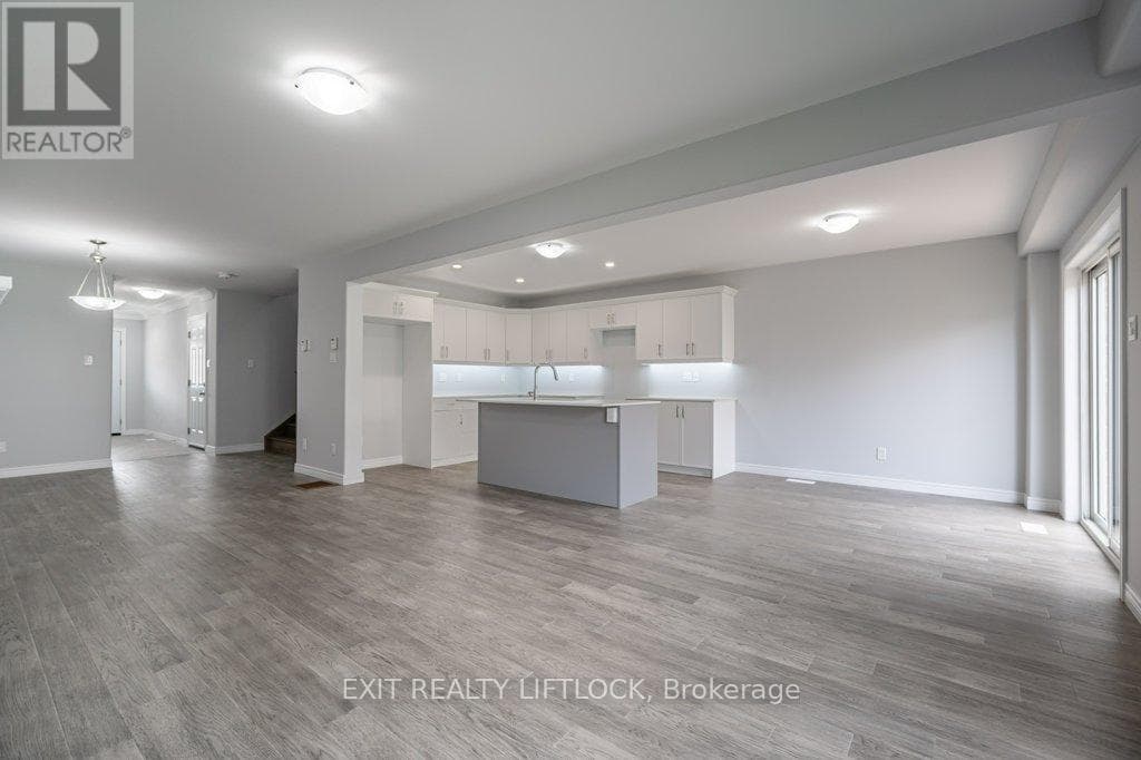 Single Family at 238 O'Neil Street, Peterborough (Monaghan Ward 2), Ontario - Photo 10 - RE/MAX Garden City Realty