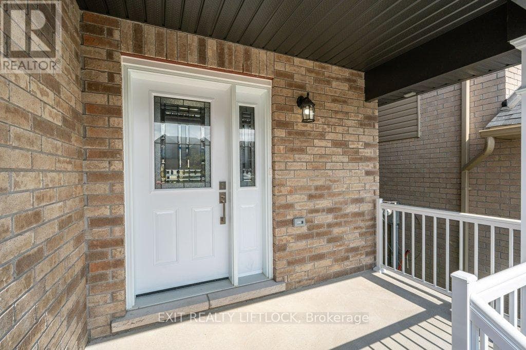 Single Family at 238 O'Neil Street, Peterborough (Monaghan Ward 2), Ontario - Photo 2 - RE/MAX Garden City Realty