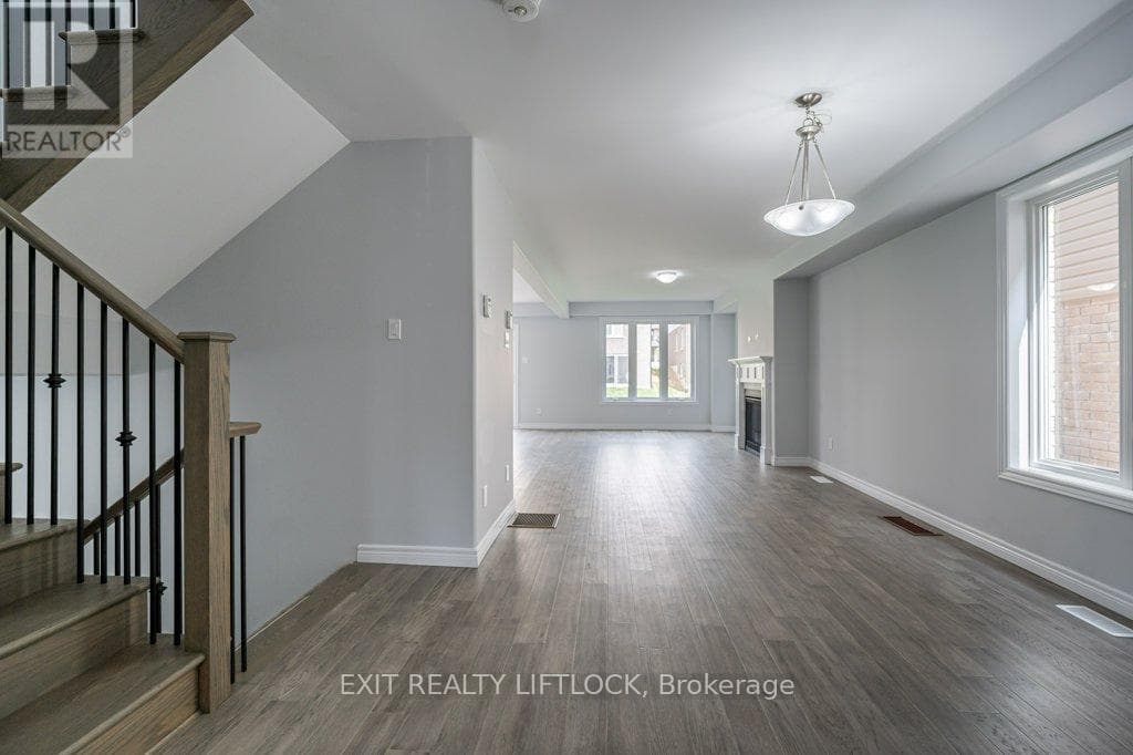 Single Family at 238 O'Neil Street, Peterborough (Monaghan Ward 2), Ontario - Photo 6 - RE/MAX Garden City Realty