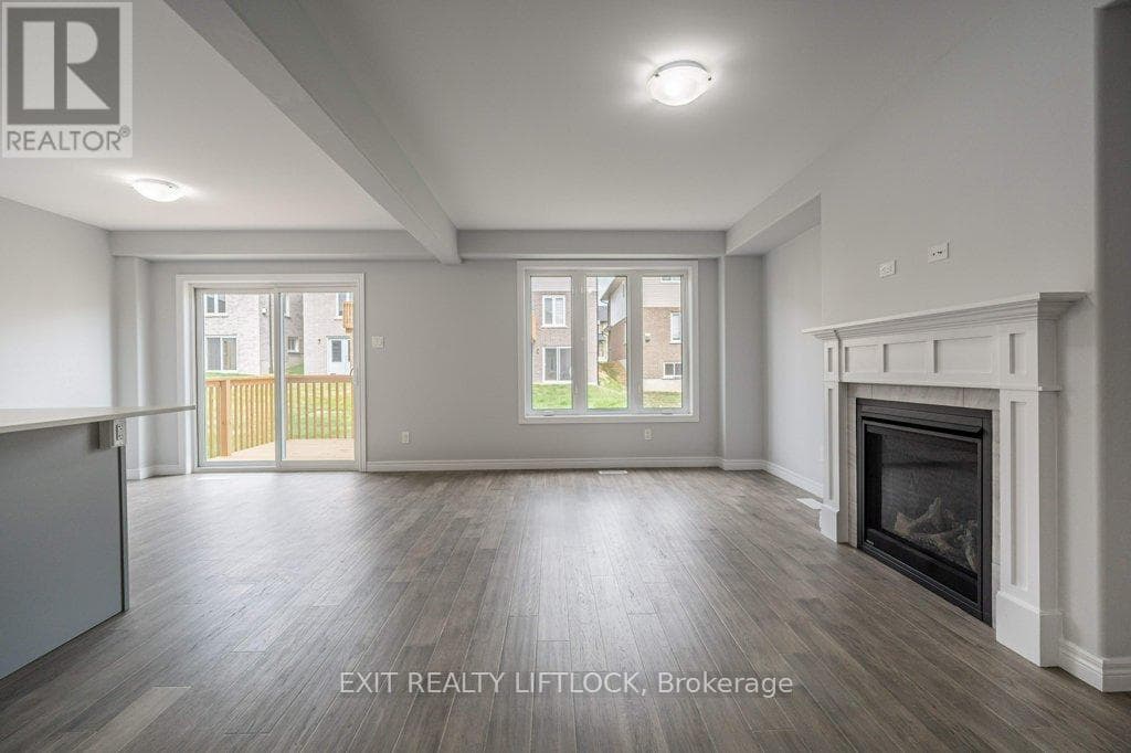 Single Family at 238 O'Neil Street, Peterborough (Monaghan Ward 2), Ontario - Photo 8 - RE/MAX Garden City Realty