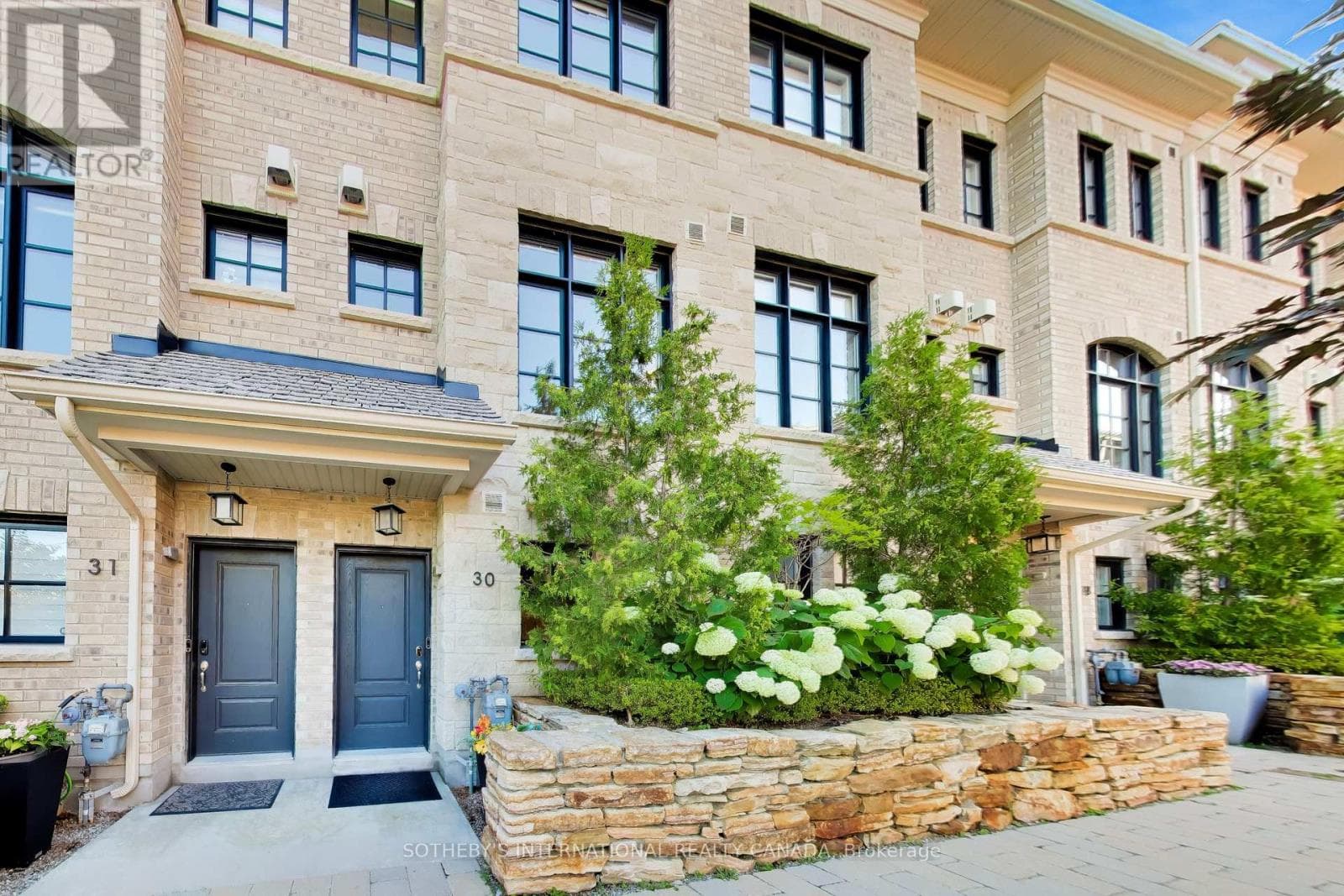30- 80 Daisy Avenue