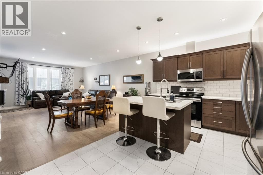 Single Family at 60 ANDREW Lane, Thorold, Ontario - Photo 8 - RE/MAX Garden City Realty