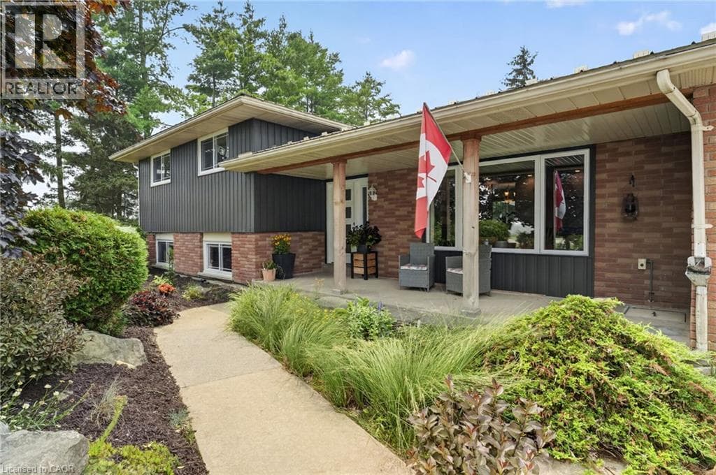 Single Family at 74066 WELLANDPORT Road, Wainfleet, Ontario - Photo 6 - RE/MAX Garden City Realty
