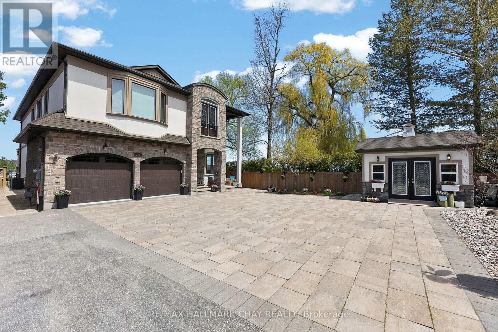 Single Family at 230 Kempview Lane, Barrie (South Shore), Ontario - Photo 6 - RE/MAX Garden City Realty