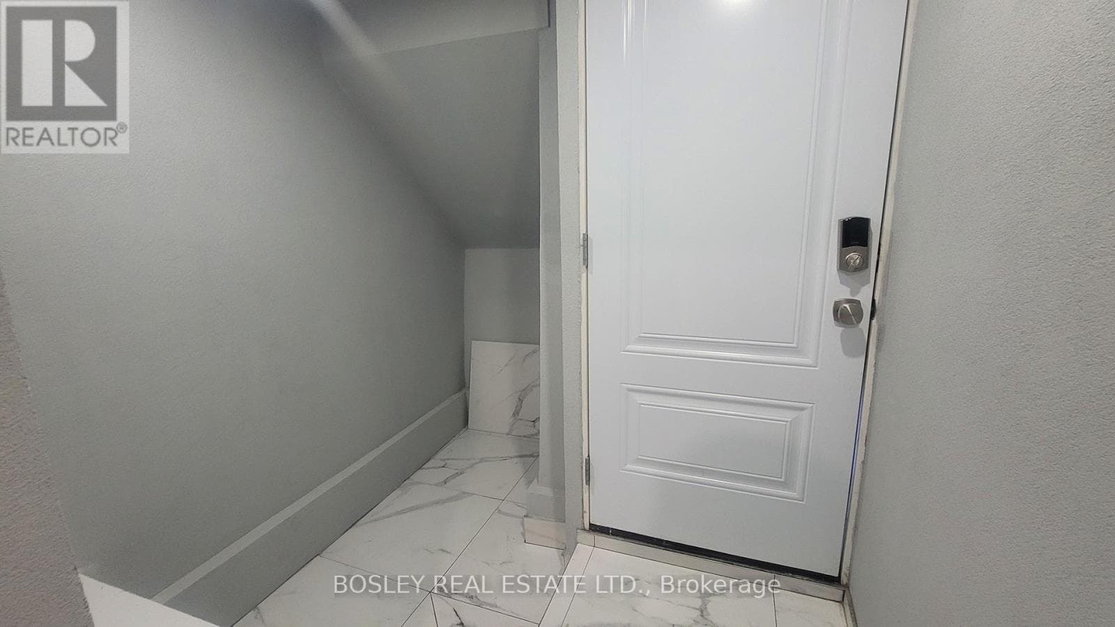 Single Family at 623 Dupont Street, Toronto (Annex), Ontario - Photo 7 - RE/MAX Garden City Realty
