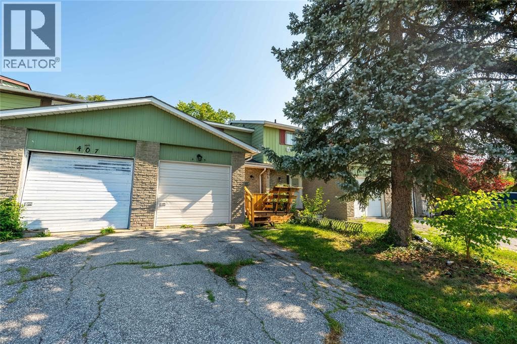 Single Family at 405 Cardiff Place, Sarnia, Ontario - Photo 3 - RE/MAX Garden City Realty
