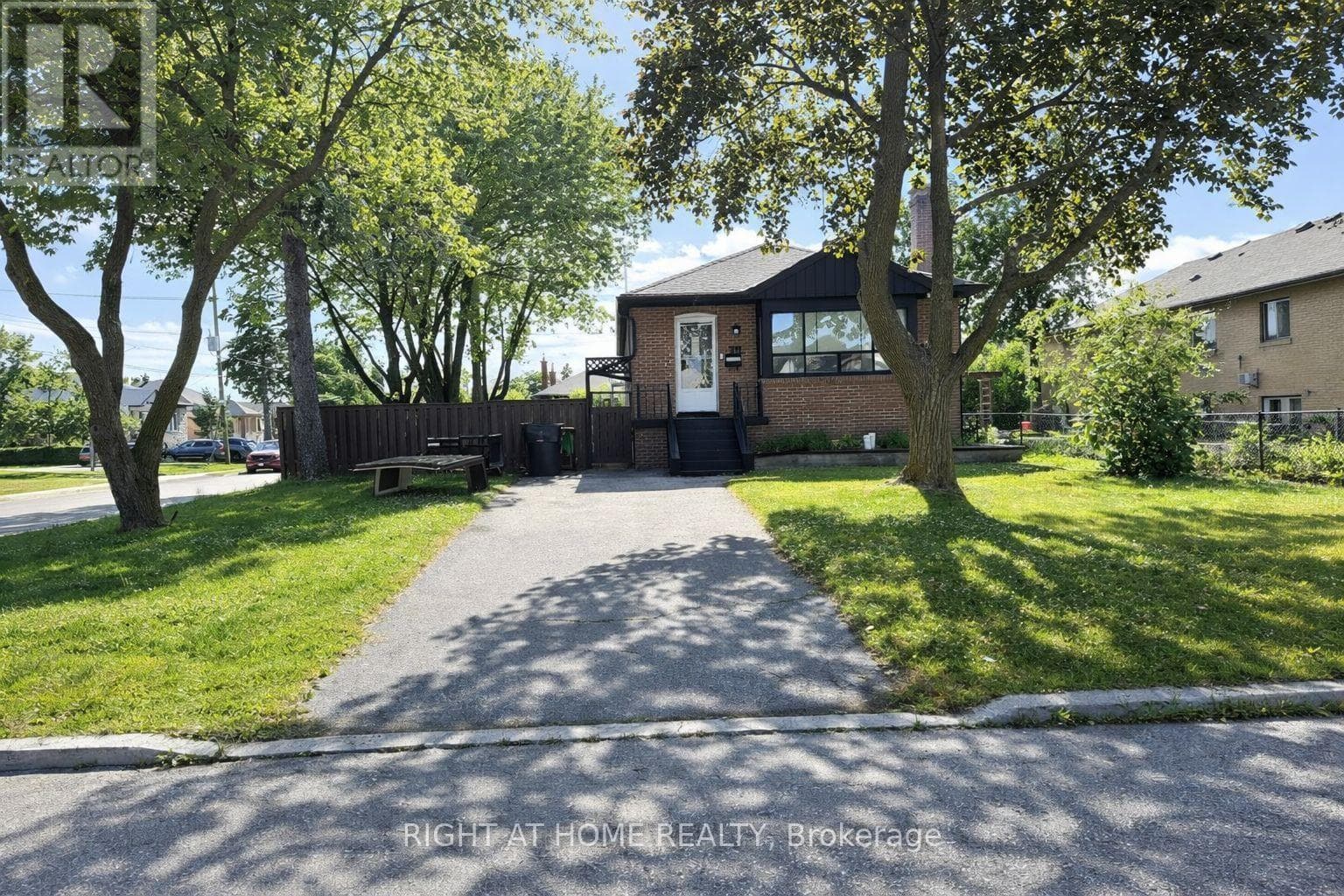 70 Bunnell Crescent
