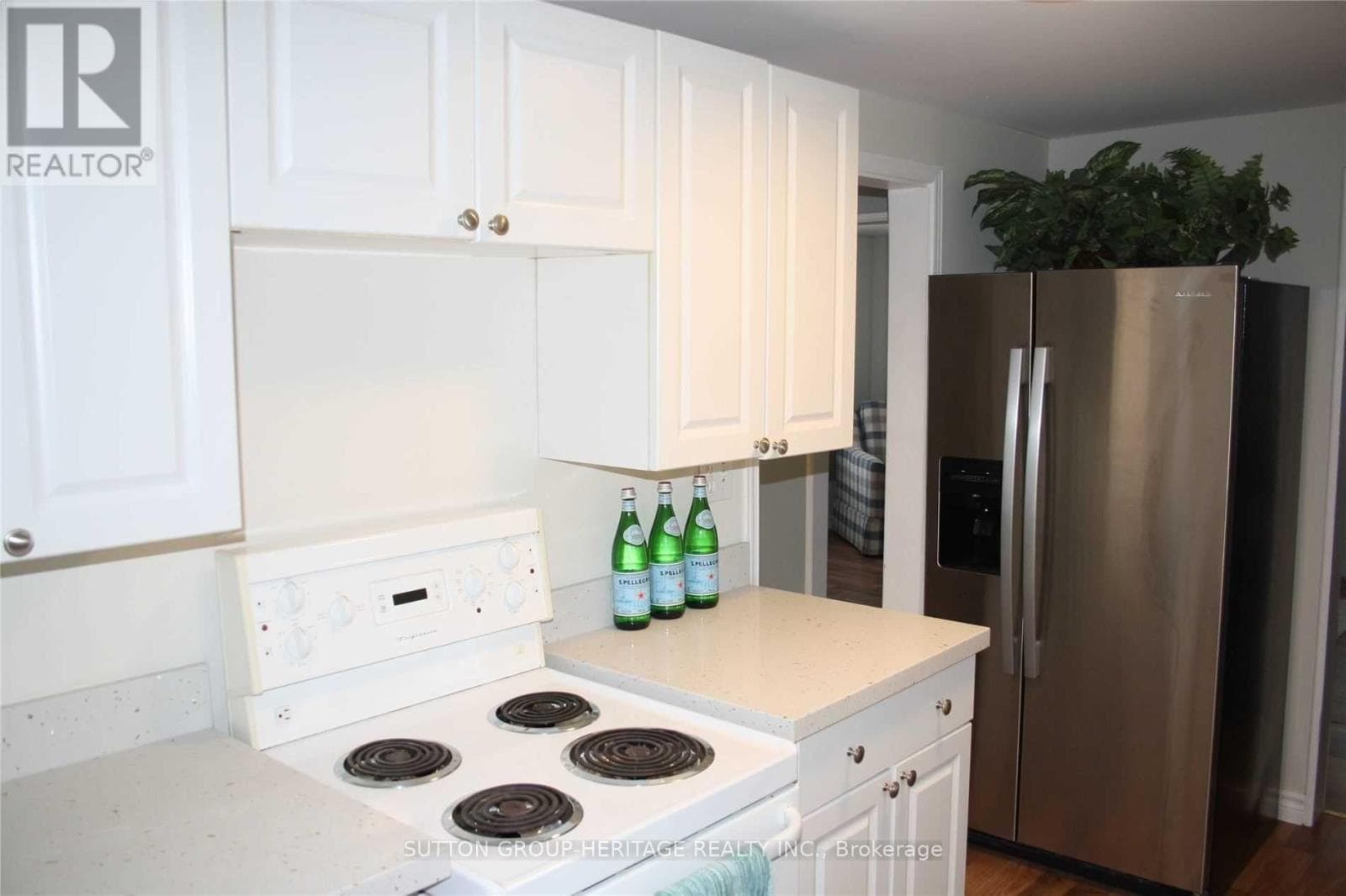 Single Family at 1612 Dufferin Street, Whitby (Port Whitby), Ontario - Photo 10 - RE/MAX Garden City Realty