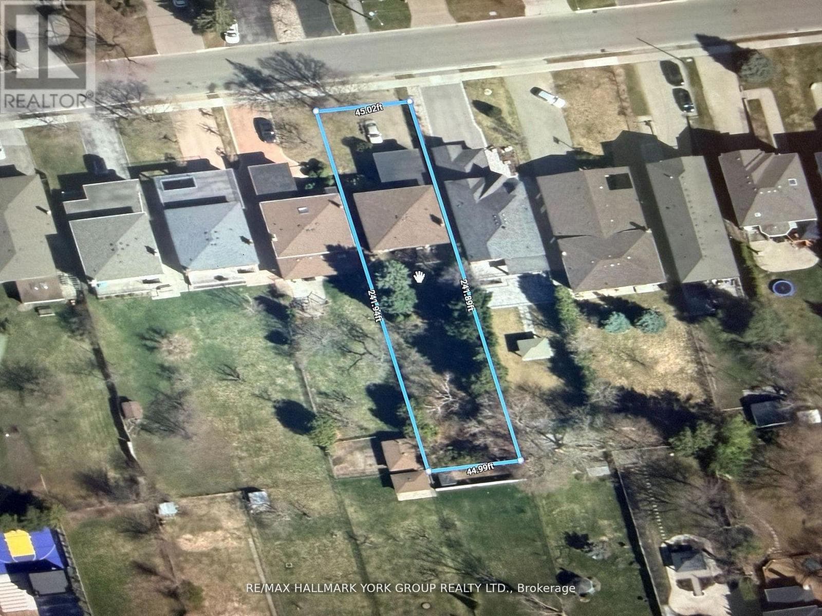 Single Family at 75 Spruce Avenue, Richmond Hill (South Richvale), Ontario - Photo 4 - RE/MAX Garden City Realty