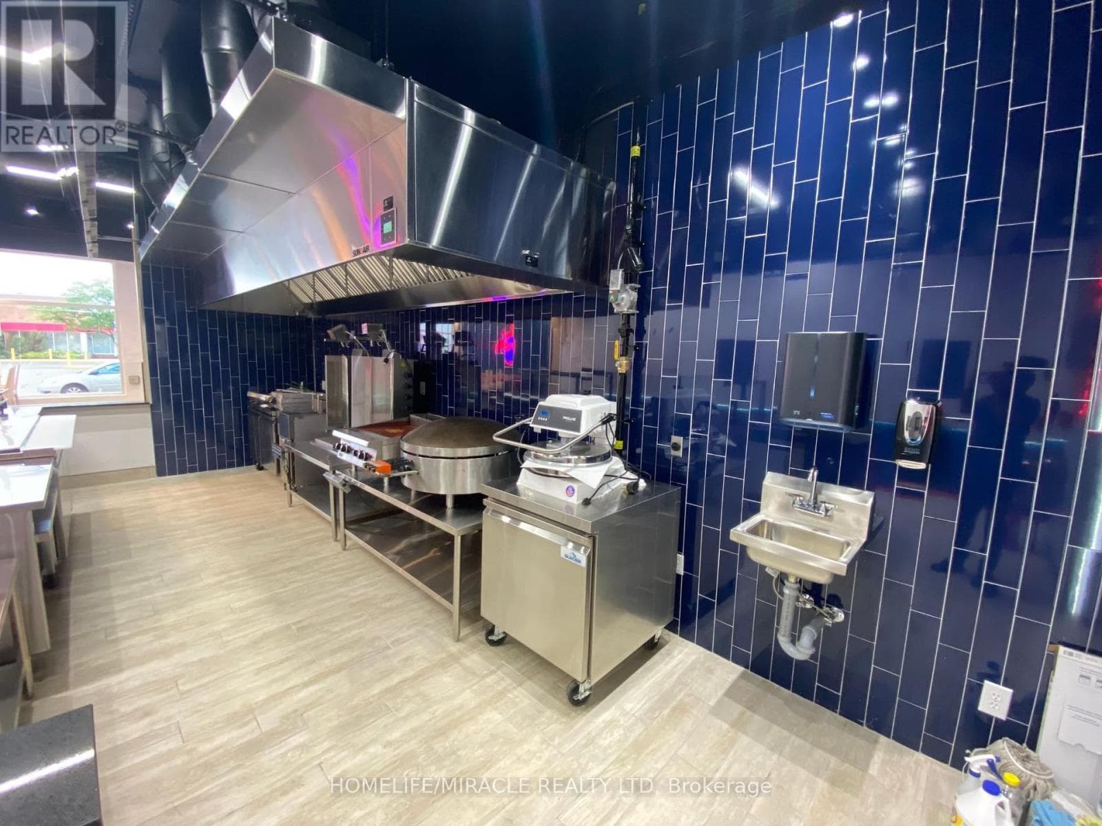 Business at 2151 St. Clair Avenue, Toronto (Junction Area), Ontario - Photo 7 - RE/MAX Garden City Realty