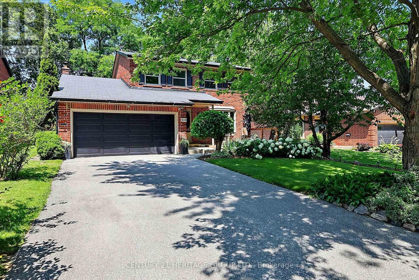 Single Family at 214 Lancaster Avenue, Newmarket (Bristol-London), Ontario - Photo 3 - RE/MAX Garden City Realty