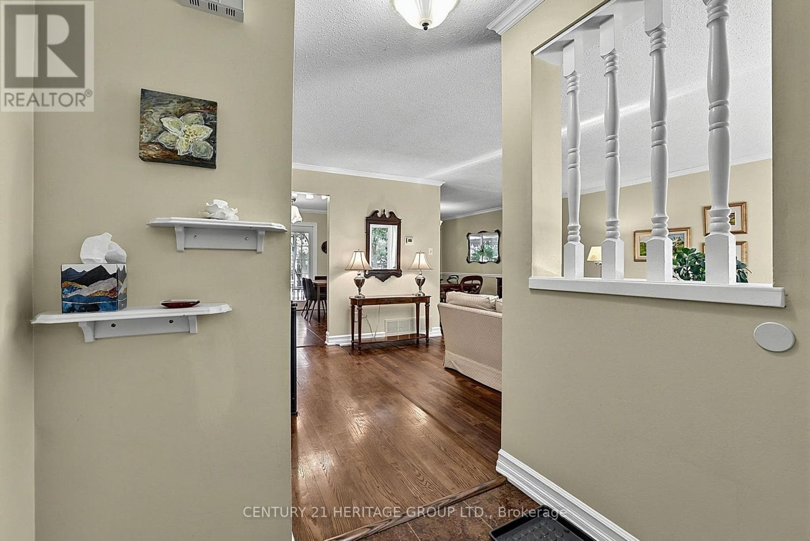 Single Family at 214 Lancaster Avenue, Newmarket (Bristol-London), Ontario - Photo 6 - RE/MAX Garden City Realty