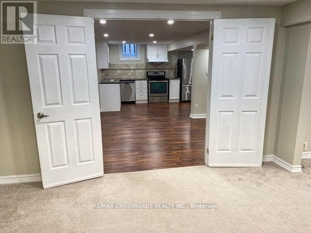 Single Family at 61 Silverbirch Place, Whitby (Pringle Creek), Ontario - Photo 10 - RE/MAX Garden City Realty