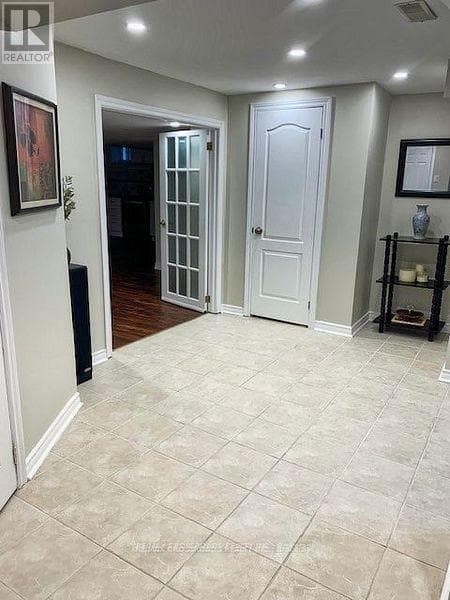 Single Family at 61 Silverbirch Place, Whitby (Pringle Creek), Ontario - Photo 5 - RE/MAX Garden City Realty