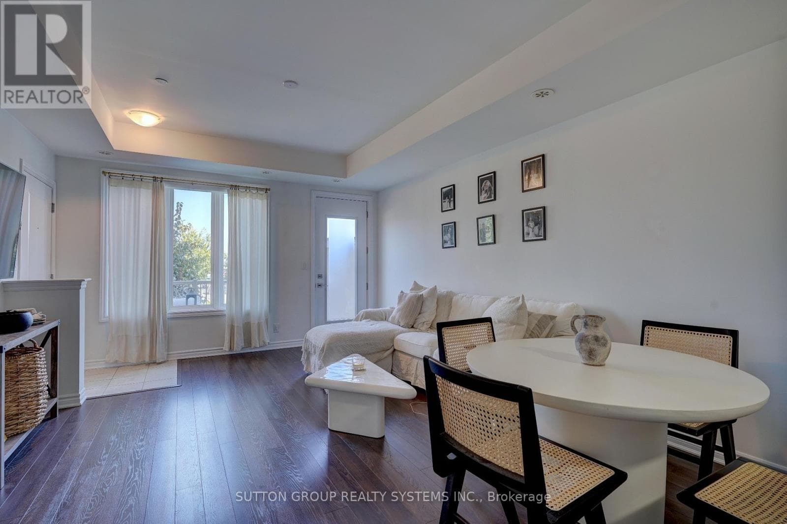 Single Family at 33- 100 Long Branch Avenue, Toronto (Long Branch), Ontario - Photo 6 - RE/MAX Garden City Realty