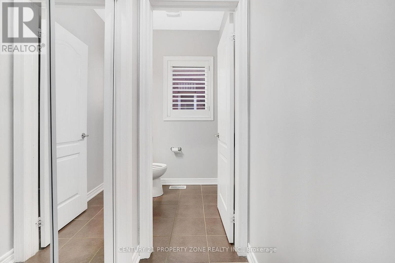 Single Family at 38 Callalily Road, Brampton (Northwest Sandalwood Parkway), Ontario - Photo 8 - RE/MAX Garden City Realty