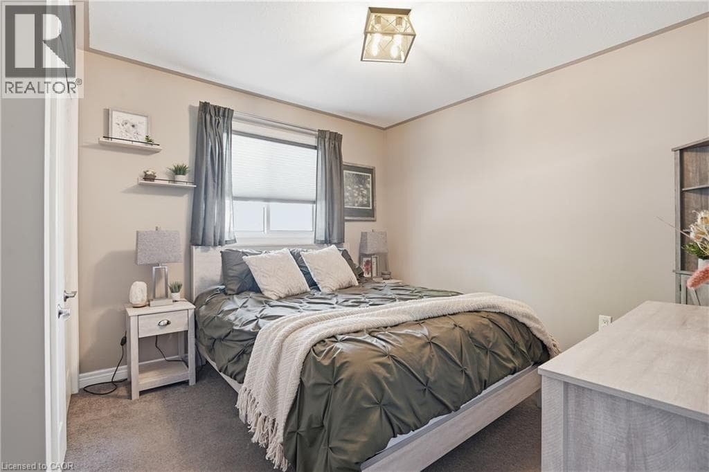 Single Family at 202 WELLBROOK Boulevard, Welland, Ontario - Photo 10 - RE/MAX Garden City Realty