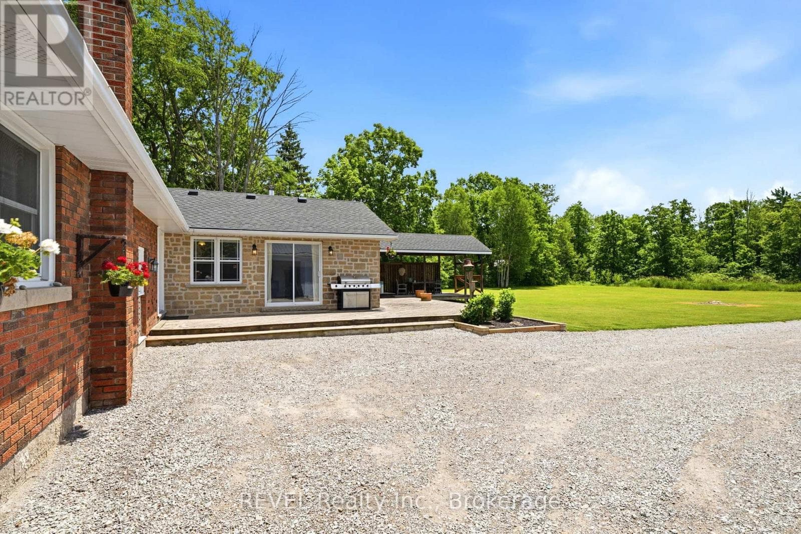 Single Family at 8238 Concession 5 Road, West Lincoln (West Lincoln), Ontario - Photo 9 - RE/MAX Garden City Realty