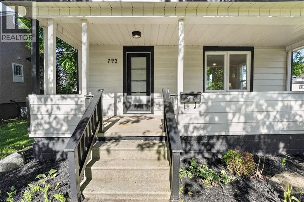 Single Family at 793 STEELE Street, Port Colborne, Ontario - Photo 3 - RE/MAX Garden City Realty