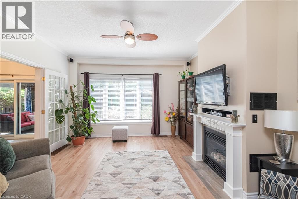 Single Family at 102 WILLOW Lane, Grimsby, Ontario - Photo 7 - RE/MAX Garden City Realty