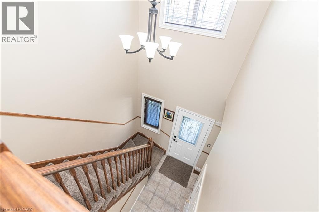Single Family at 102 WILLOW Lane, Grimsby, Ontario - Photo 5 - RE/MAX Garden City Realty