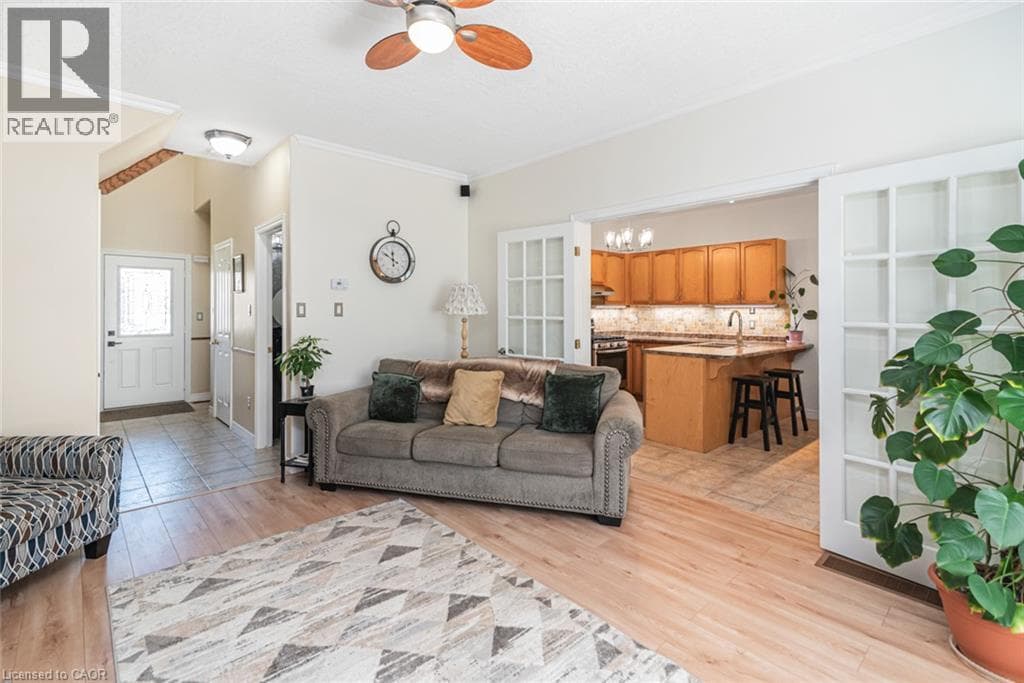 Single Family at 102 WILLOW Lane, Grimsby, Ontario - Photo 8 - RE/MAX Garden City Realty