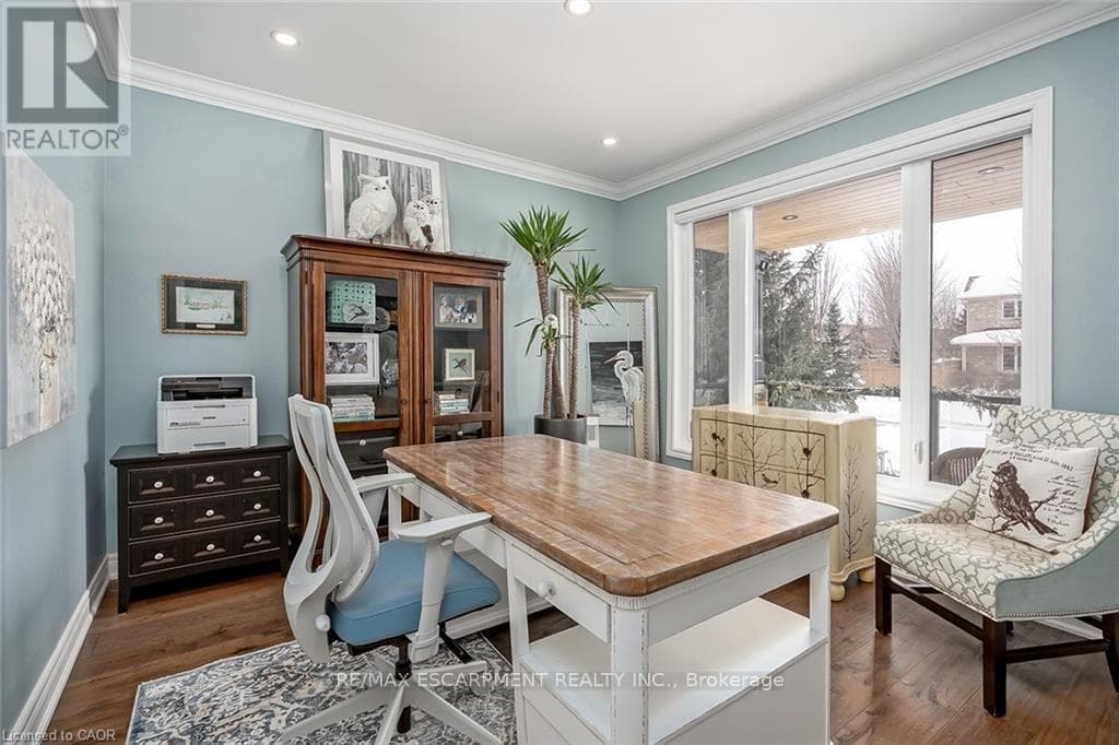 Single Family at 4252 Sarazen Drive, Burlington (Rose), Ontario - Photo 7 - RE/MAX Garden City Realty