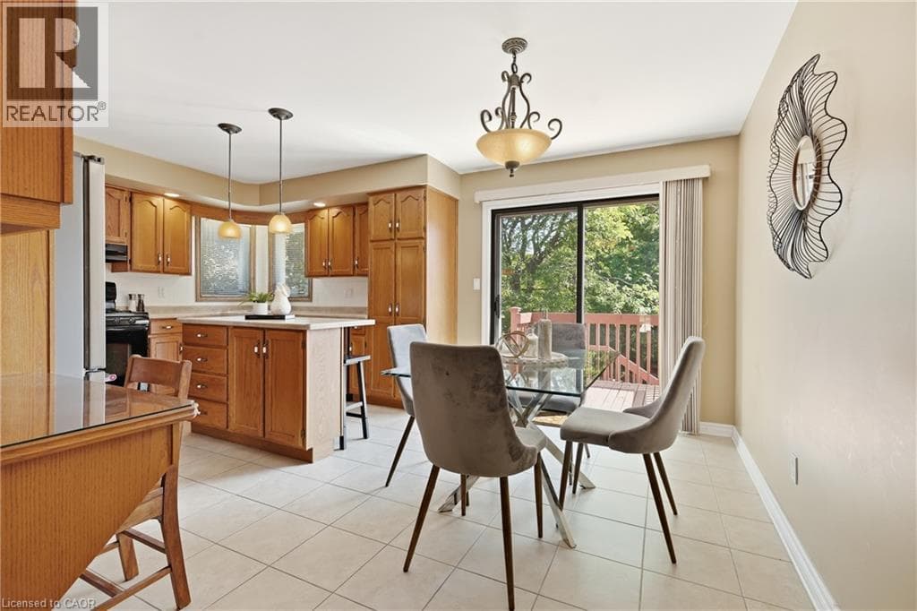 Single Family at 177 NORTHWOOD Drive, Welland, Ontario - Photo 4 - RE/MAX Garden City Realty