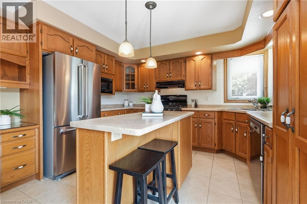 Single Family at 177 NORTHWOOD Drive, Welland, Ontario - Photo 6 - RE/MAX Garden City Realty