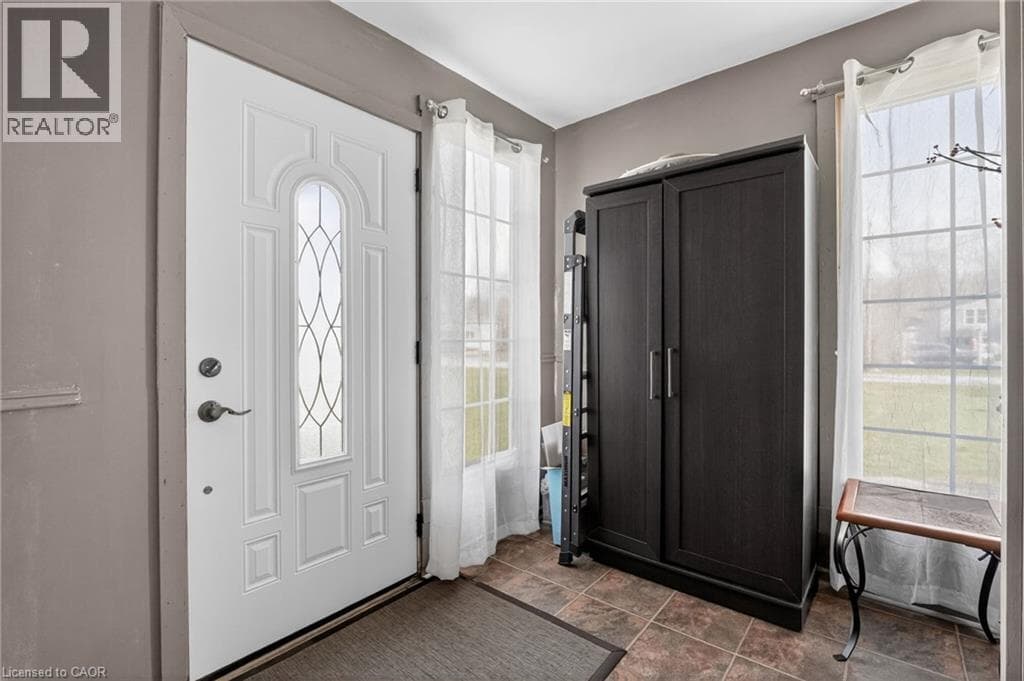 Single Family at 3149 JEWELL Avenue, Fort Erie, Ontario - Photo 7 - RE/MAX Garden City Realty