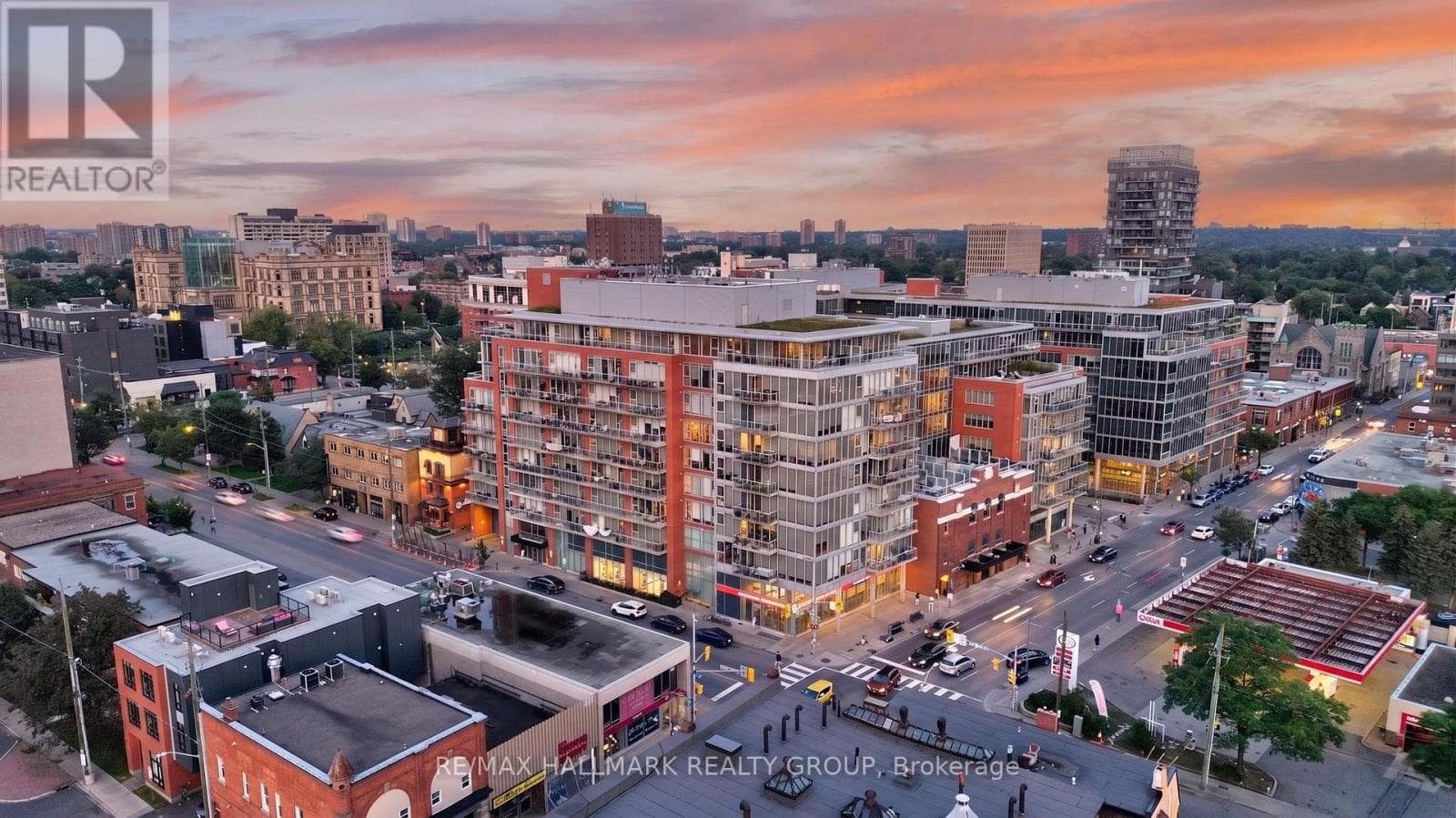 606- 354 Gladstone Avenue