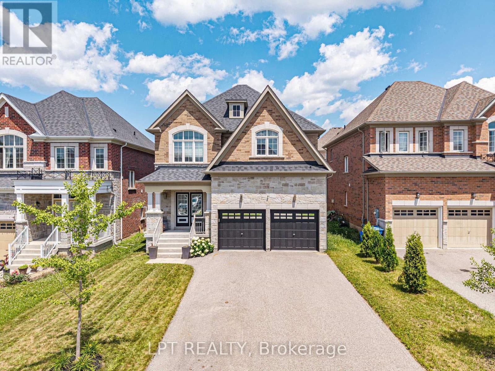 20 Manor Forest Road