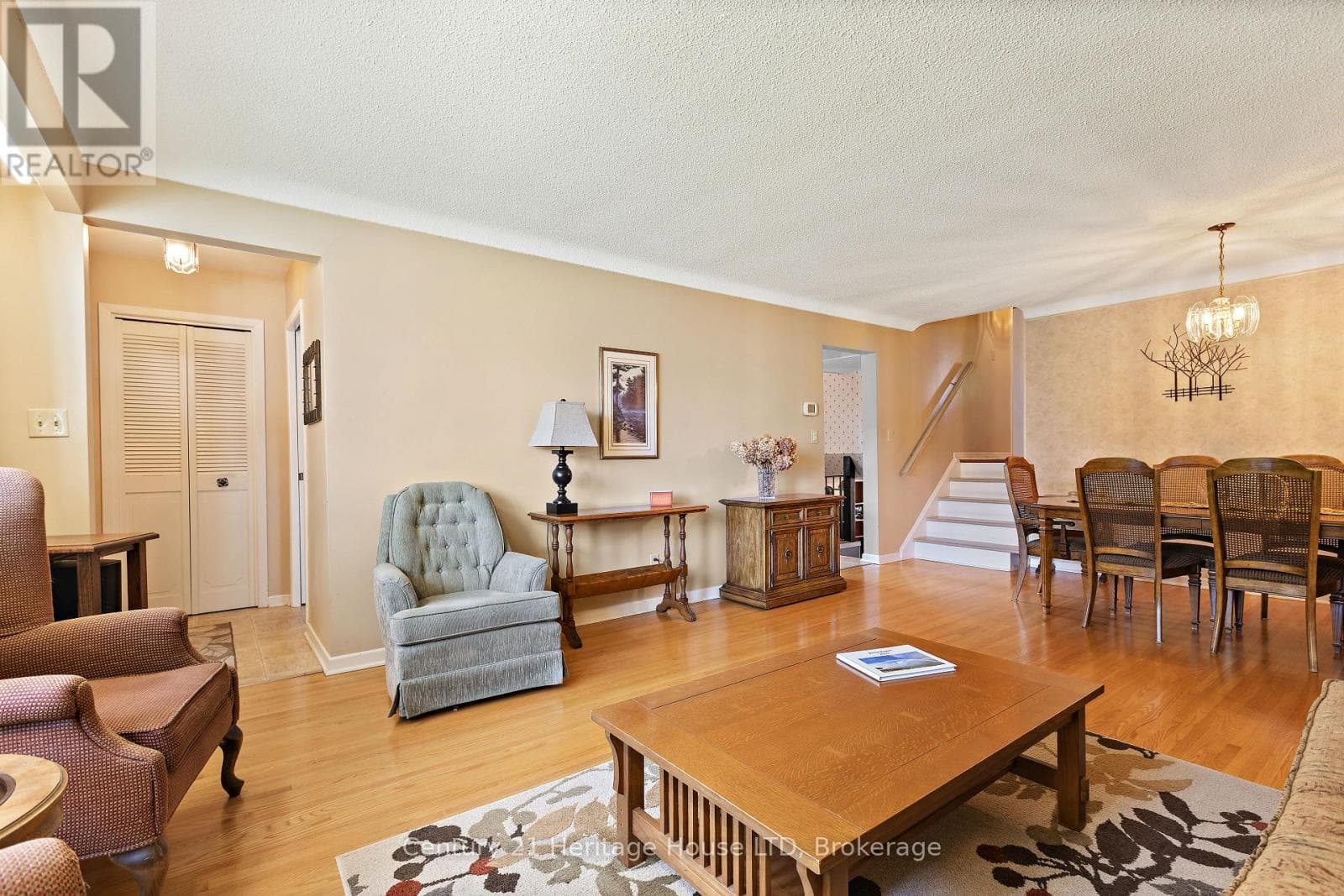 Single Family at 20 Cypress Street, St. Catharines (Lakeport), Ontario - Photo 10 - RE/MAX Garden City Realty
