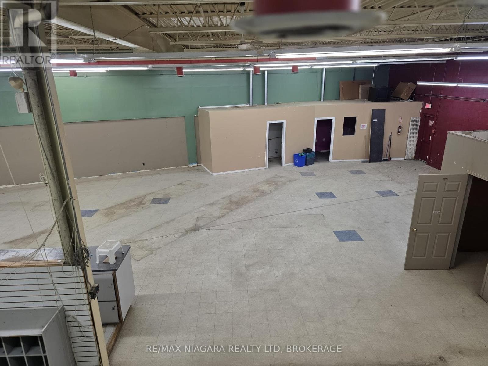 Retail at 5- 318 Ontario Street, St. Catharines (Haig), Ontario - Photo 5 - RE/MAX Garden City Realty