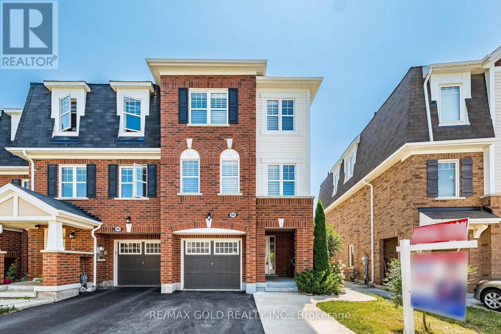 98 Bannister Crescent