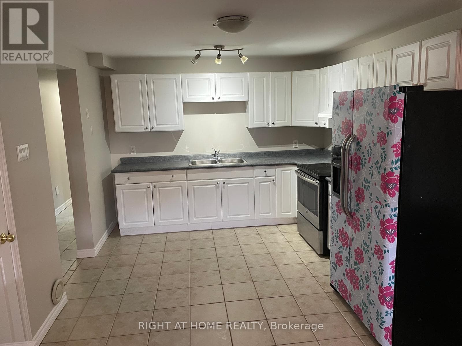 Single Family at 630 Cartier Avenue, Oshawa (Vanier), Ontario - Photo 2 - RE/MAX Garden City Realty