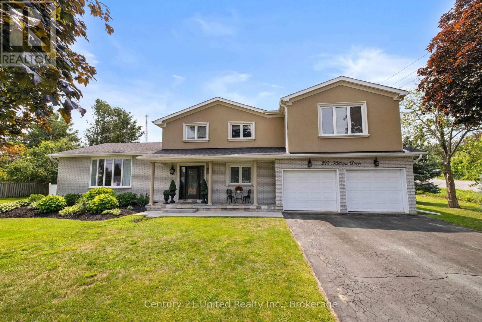 214 Hillview Drive