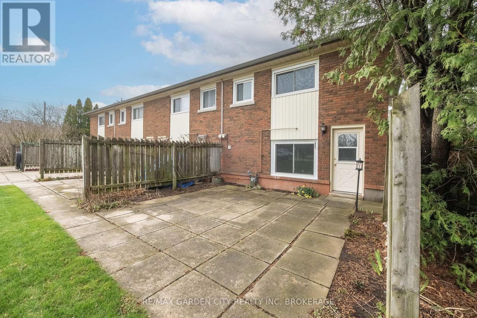 Multi-family at 2-8 RIVERVIEW Boulevard, St. Catharines (Glendale/Glenridge), Ontario - Photo 4 - RE/MAX Garden City Realty